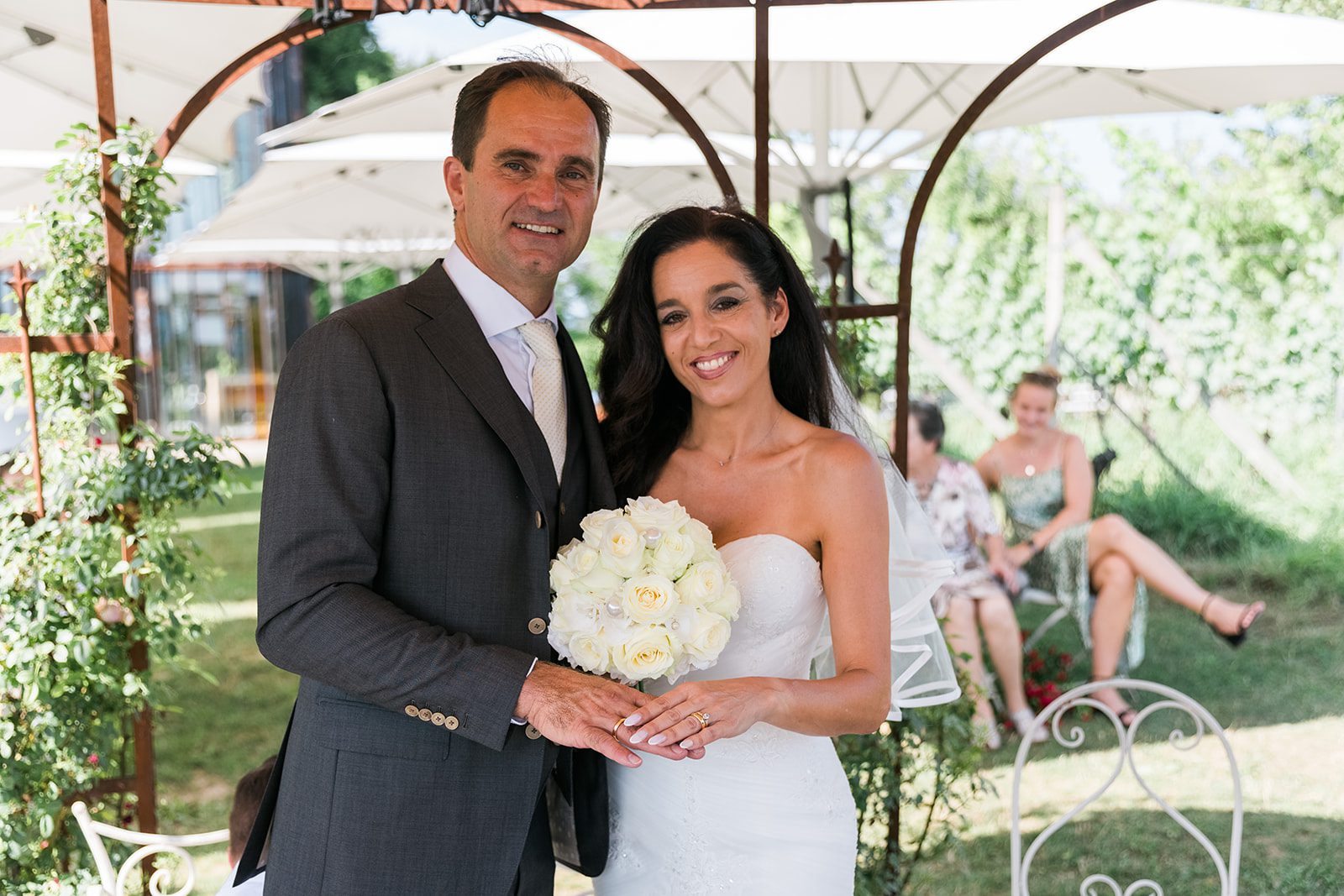 Annahita & Alfons bei der Trauung